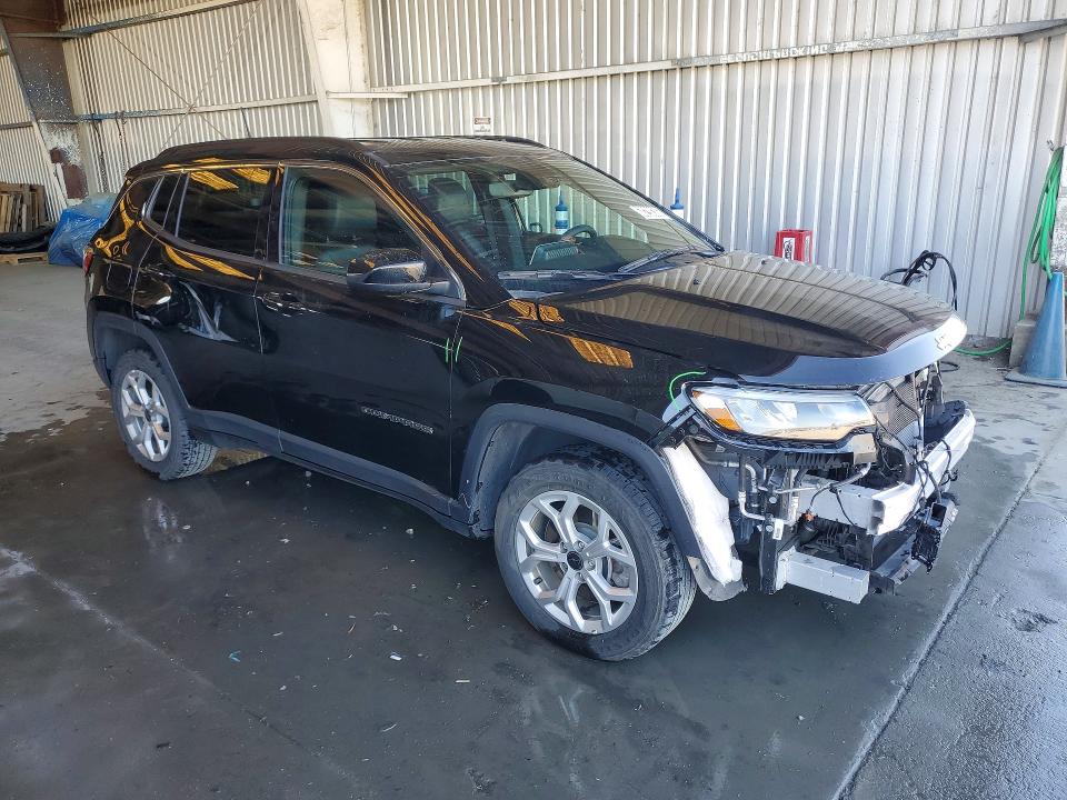 68298386 :رقم المزاد ، 3C4NJDBN9ST620371 vin ، 2025 Jeep Compass مزاد بيع