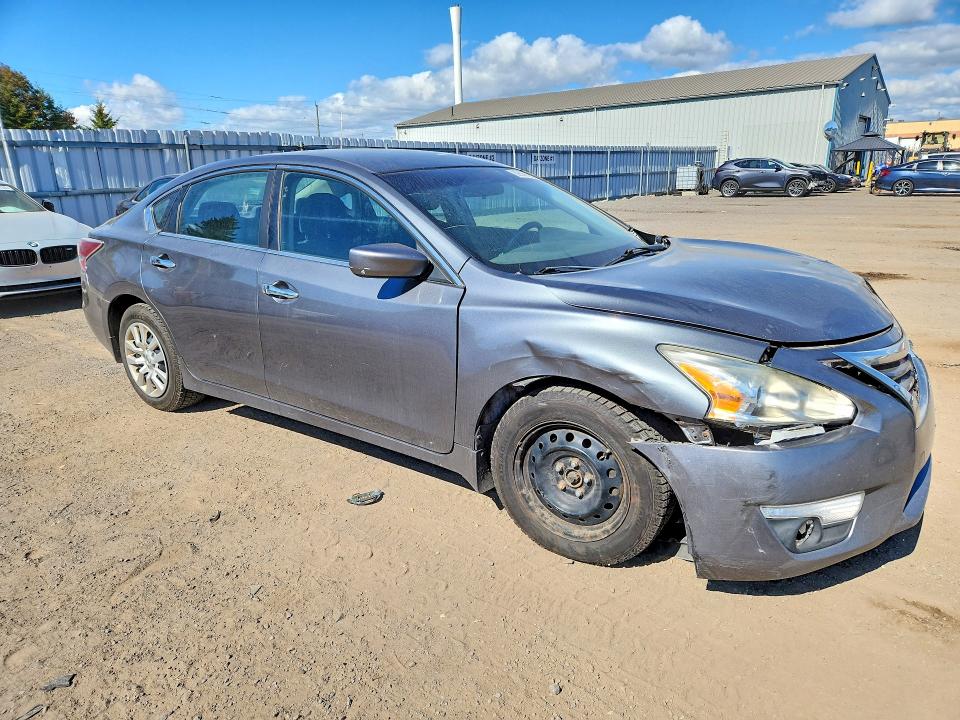 2015 Nissan Altima მანქანა იყიდება აუქციონზე, vin: 1N4AL3AP5FN312521, აუქციონის ნომერი: 69929456