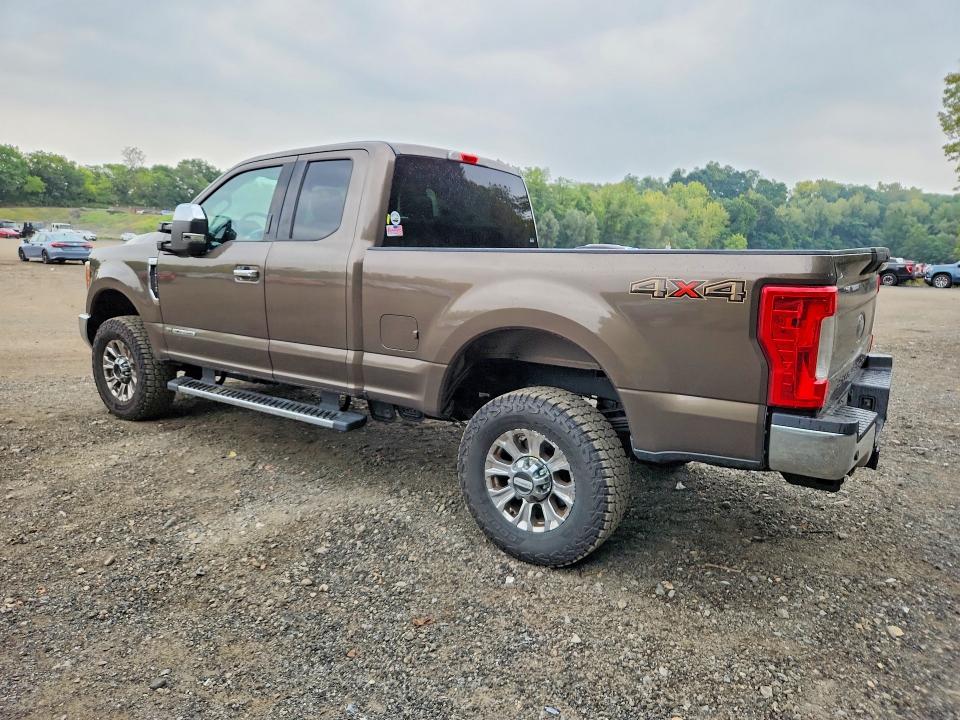 2017 Ford F350 მანქანა იყიდება აუქციონზე, vin: 1FT8X3BT5HEB38512, აუქციონის ნომერი: 68652966