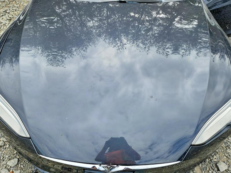 Продажа на аукционе авто 2018 Tesla Model S, vin: 5YJSA1E25JF276148, номер лота: 69376986