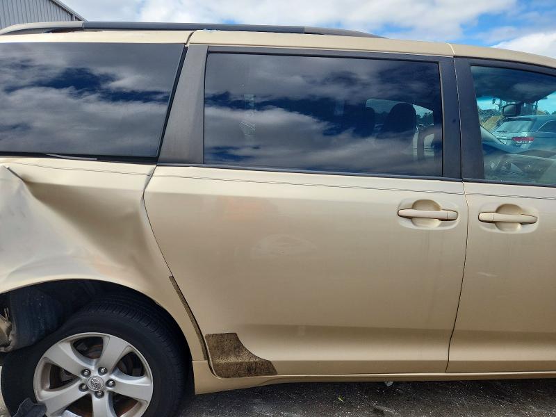 2011 Toyota Sienna მანქანა იყიდება აუქციონზე, vin: 5TDKK3DC0BS122222, აუქციონის ნომერი: 70513436