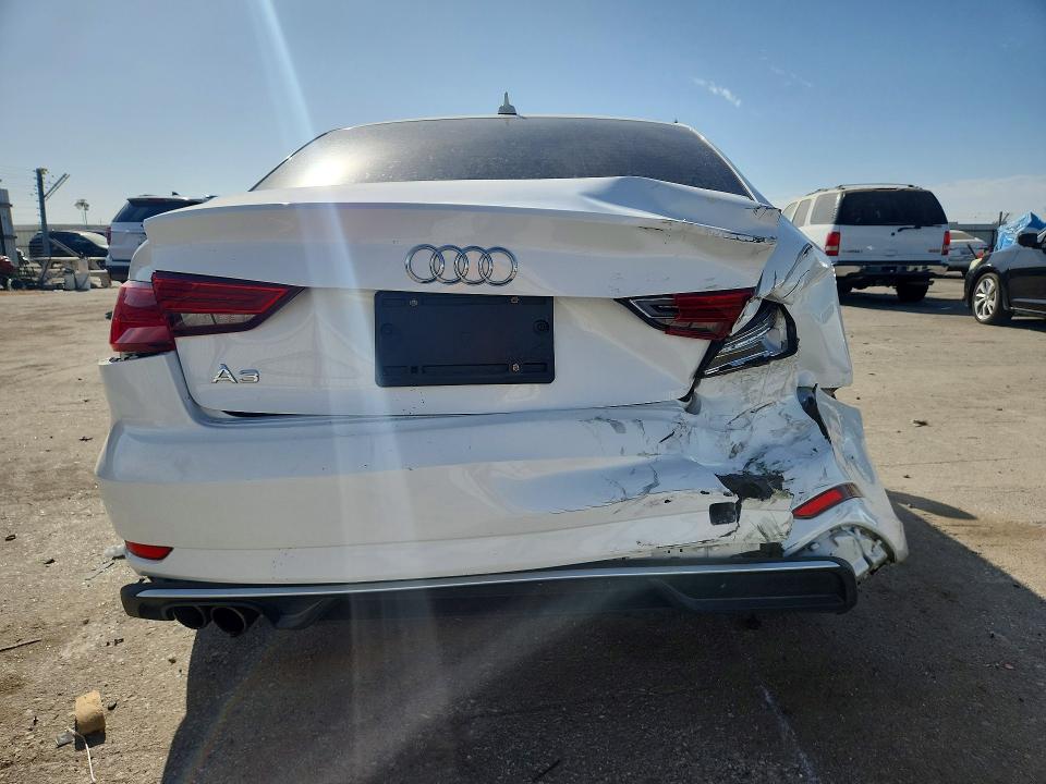 Продаж на аукціоні авто 2017 Audi A3, vin: WAUAUGFF6H1027381, номер лоту: 68076666