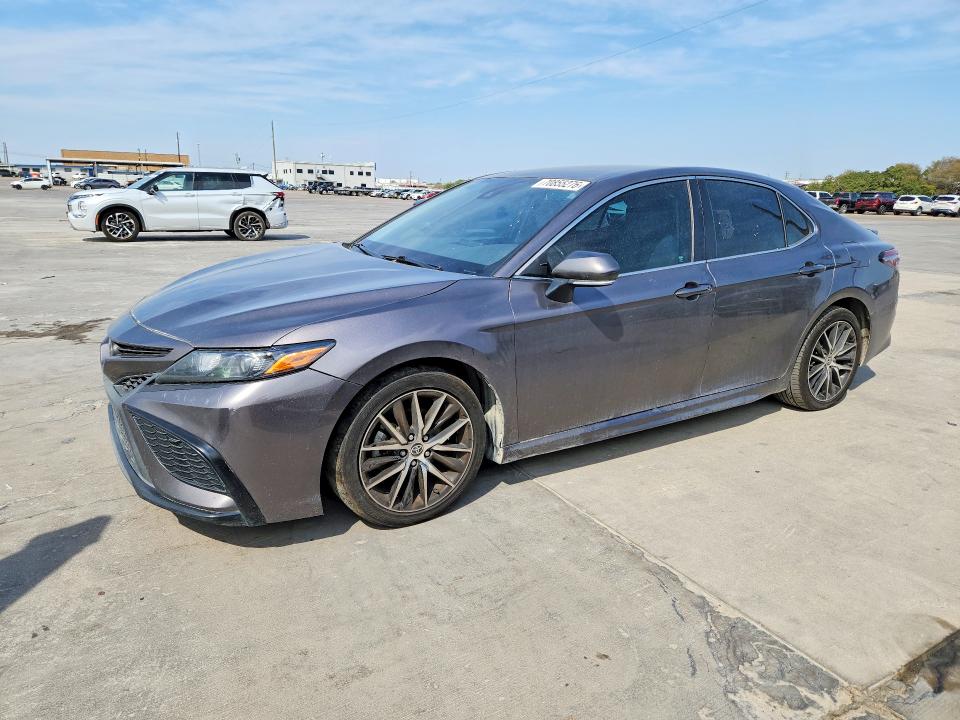 Auction sale of the 2022 Toyota Camry, vin: 4T1G11AK2NU669335, lot number: 70855276