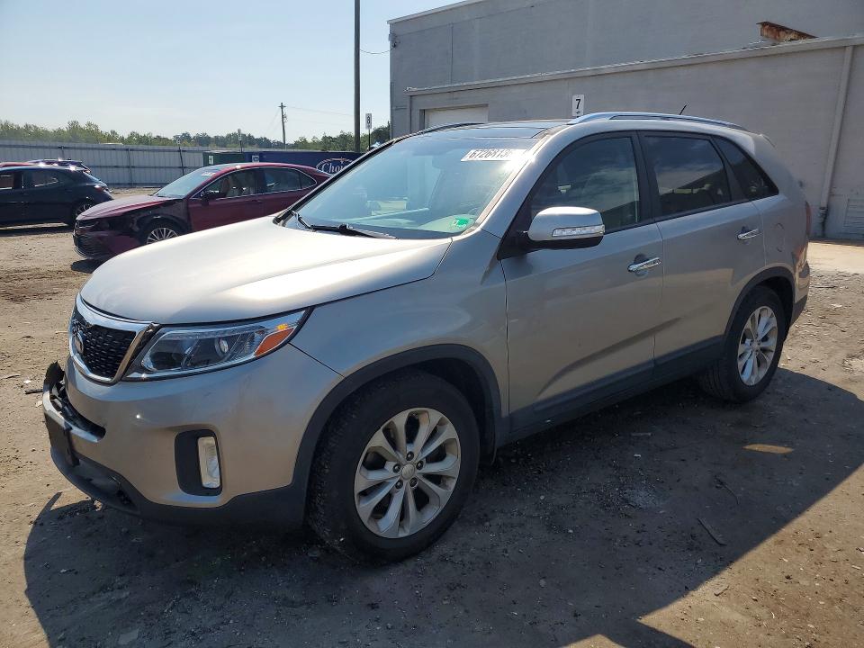 67268136 :رقم المزاد ، 5XYKU4A79FG579671 vin ، 2015 Kia Sorento مزاد بيع