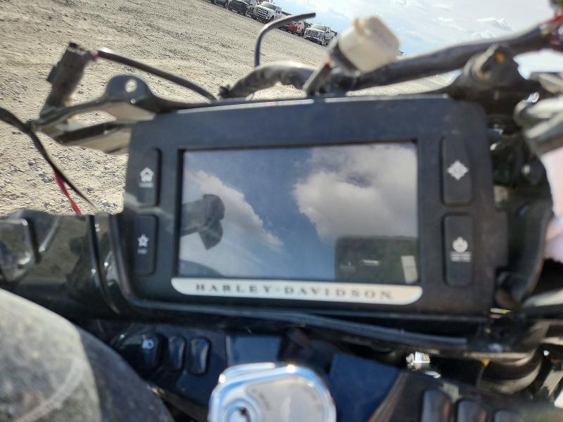 70260496 :رقم المزاد ، 1HD1KEL17FB676120 vin ، 2015 Harley-davidson Flhtk مزاد بيع