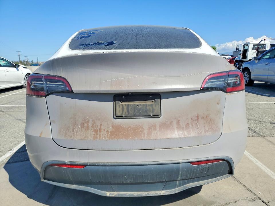 68895255 :رقم المزاد ، 5YJYGDEE1MF239767 vin ، 2021 Tesla Model Y مزاد بيع
