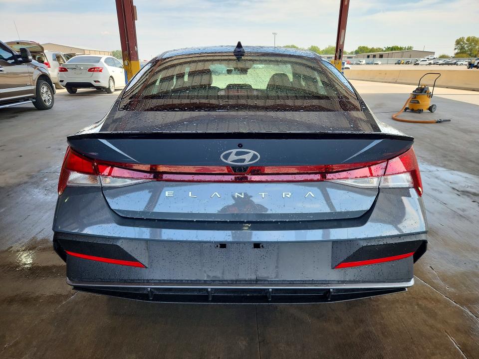 70068986 :رقم المزاد ، KMHLM4DG5TU218041 vin ، 2026 Hyundai Elantra مزاد بيع