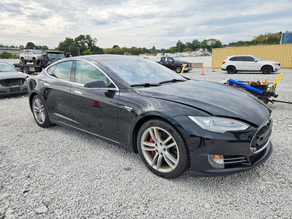 Продажа на аукционе авто 2013 Tesla Model S, vin: 5YJSA1CN2DFP14741, номер лота: 71178746