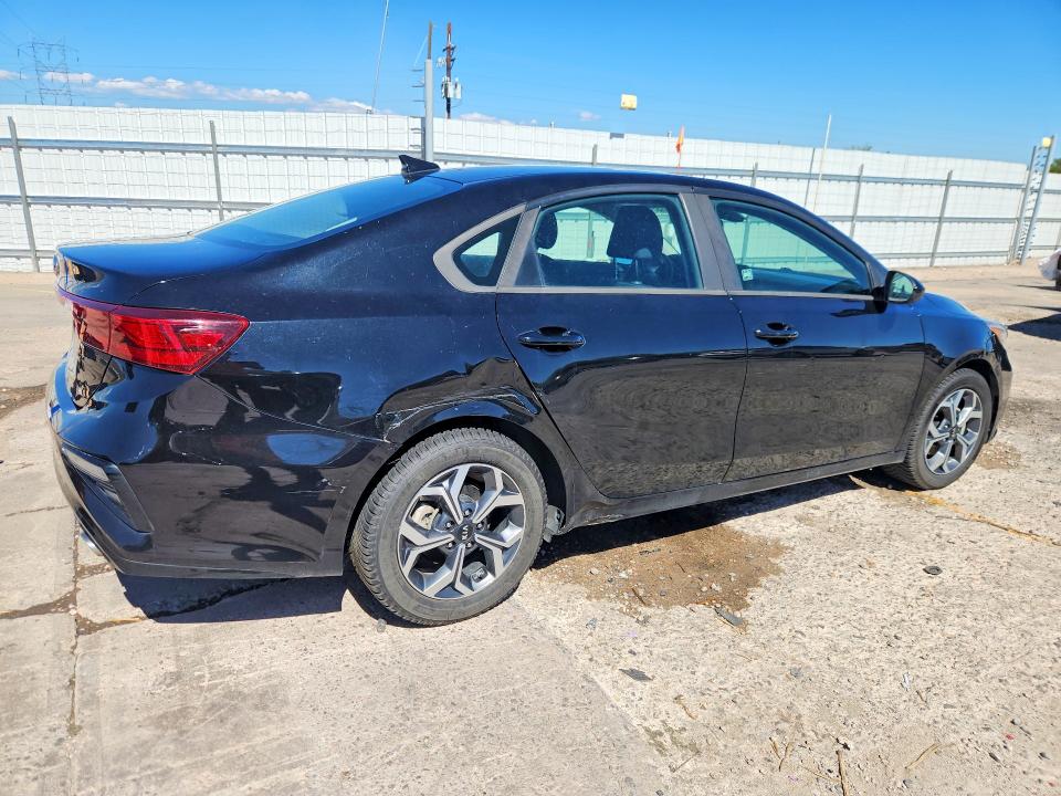 2019 Kia Forte მანქანა იყიდება აუქციონზე, vin: 3KPF24AD6KE013116, აუქციონის ნომერი: 67133446