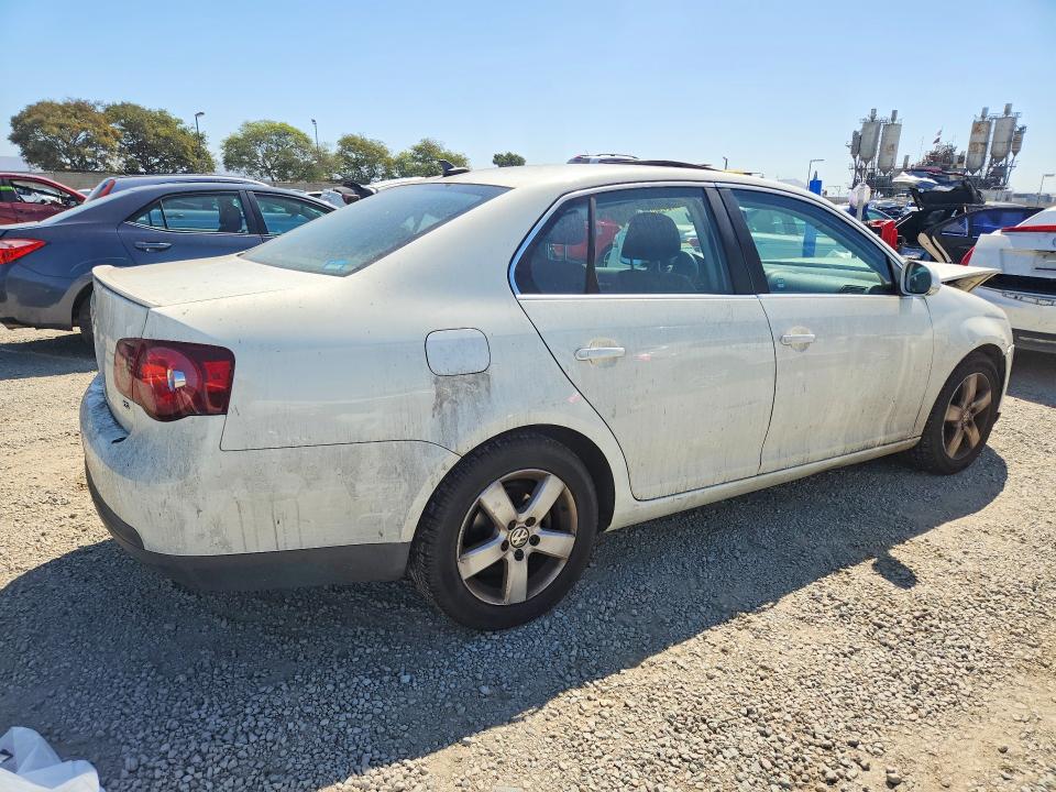 69759076 :رقم المزاد ، 3VWRZ71K48M066742 vin ، 2008 Volkswagen Jetta مزاد بيع