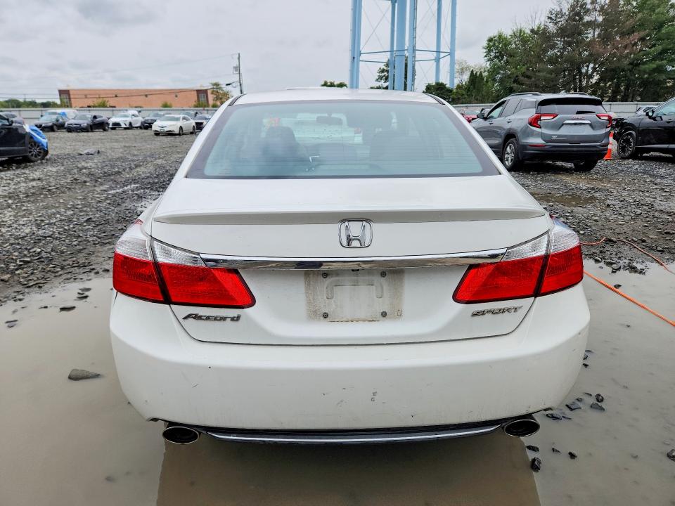 2015 Honda Accord მანქანა იყიდება აუქციონზე, vin: 1HGCR2F56FA251630, აუქციონის ნომერი: 70104016