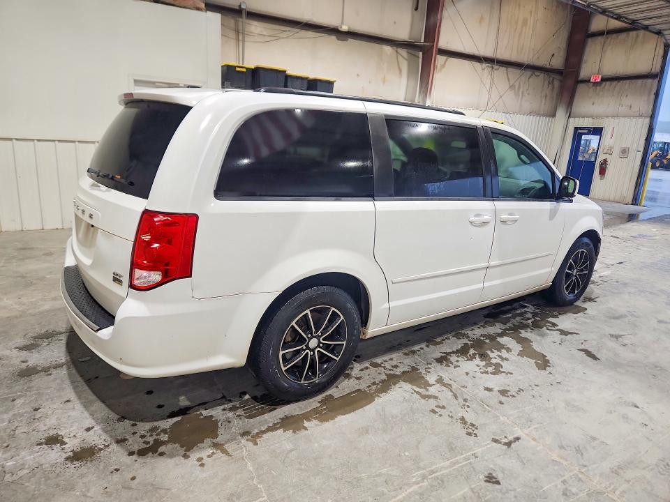 67936816 :رقم المزاد ، 2C4RDGEG8HR740486 vin ، 2017 Dodge Grand Caravan مزاد بيع