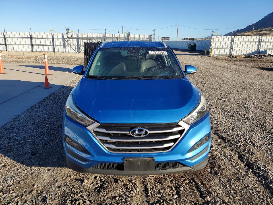 70316756 :رقم المزاد ، KM8J3CA48HU448694 vin ، 2017 Hyundai Tucson مزاد بيع