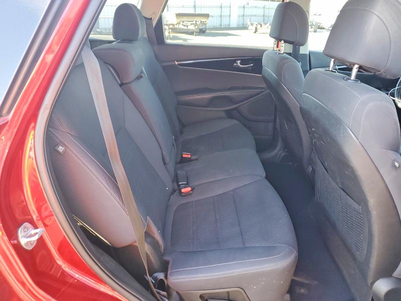 69711066 :رقم المزاد ، 5XYPGDA54HG276845 vin ، 2017 Kia Sorento مزاد بيع