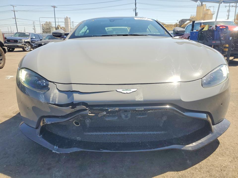 68882526 :رقم المزاد ، SCFSMGAW1KGN01886 vin ، 2019 Aston Martin Vantage مزاد بيع