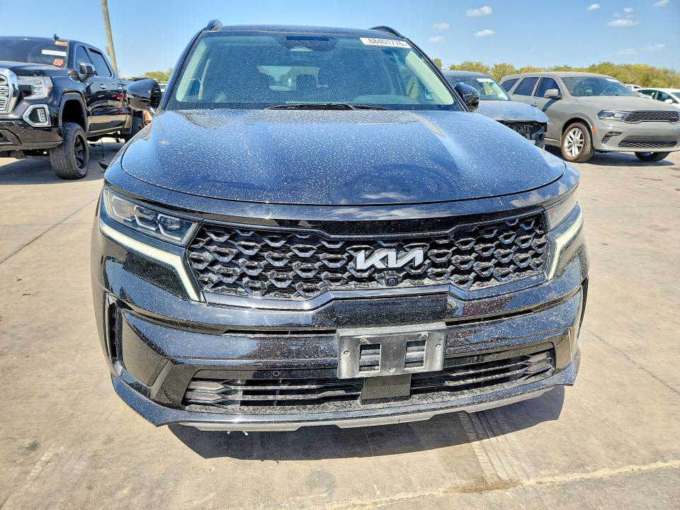 68401776 :رقم المزاد ، 5XYRK4LF9NG158752 vin ، 2022 Kia Sorento مزاد بيع