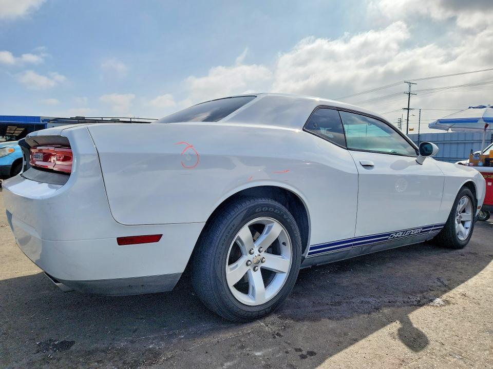 68804676 :رقم المزاد ، 2C3CDYAG5DH704566 vin ، 2013 Dodge Challenger مزاد بيع