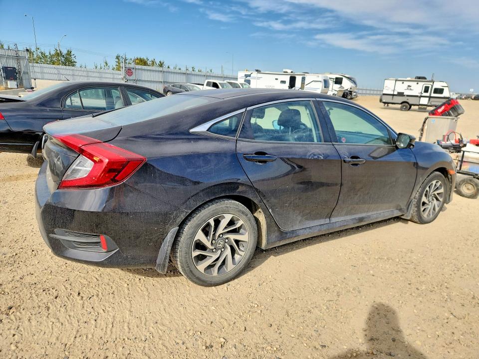 69361516 :رقم المزاد ، 2HGFC2F74GH014833 vin ، 2016 Honda Civic مزاد بيع