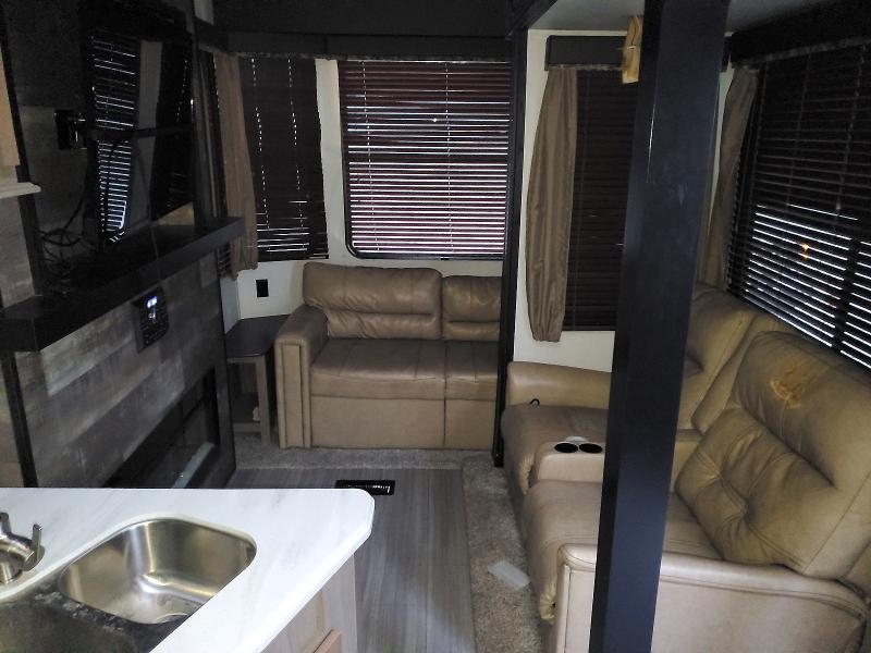 69330056 :رقم المزاد ، 4YDT39F29LW260428 vin ، 2020 Keystone Rv Other مزاد بيع