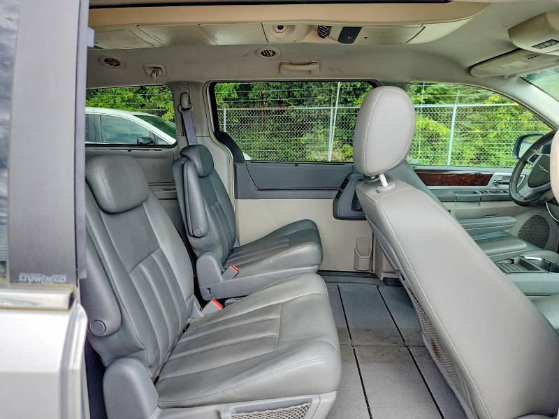 Aukcja sprzedaży 2010 Chrysler Town & Country, vin: 2A4RR5D11AR121165, numer aukcji: 68226496