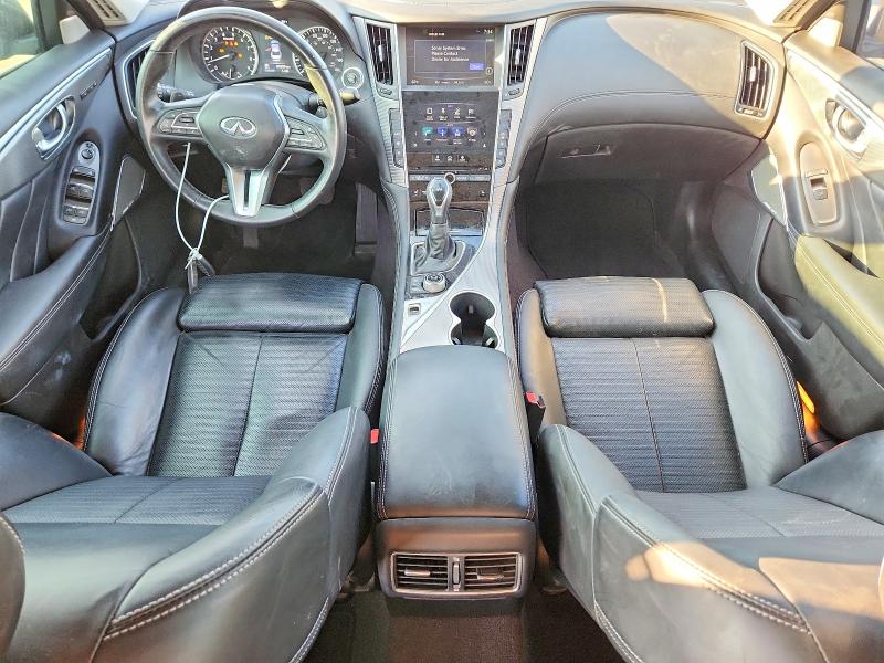 68001526 :رقم المزاد ، JN1EV7AP0JM359440 vin ، 2018 Infiniti Q50 مزاد بيع