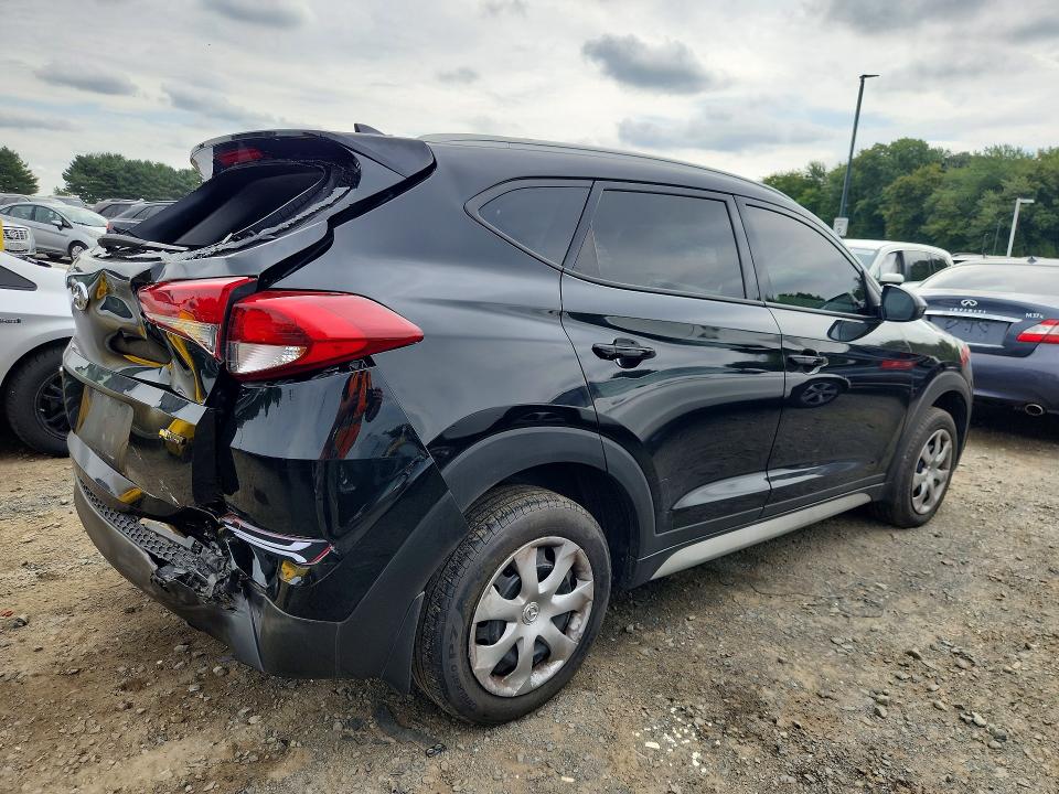 Продаж на аукціоні авто 2018 Hyundai Tucson, vin: KM8J33A40JU707281, номер лоту: 68705346