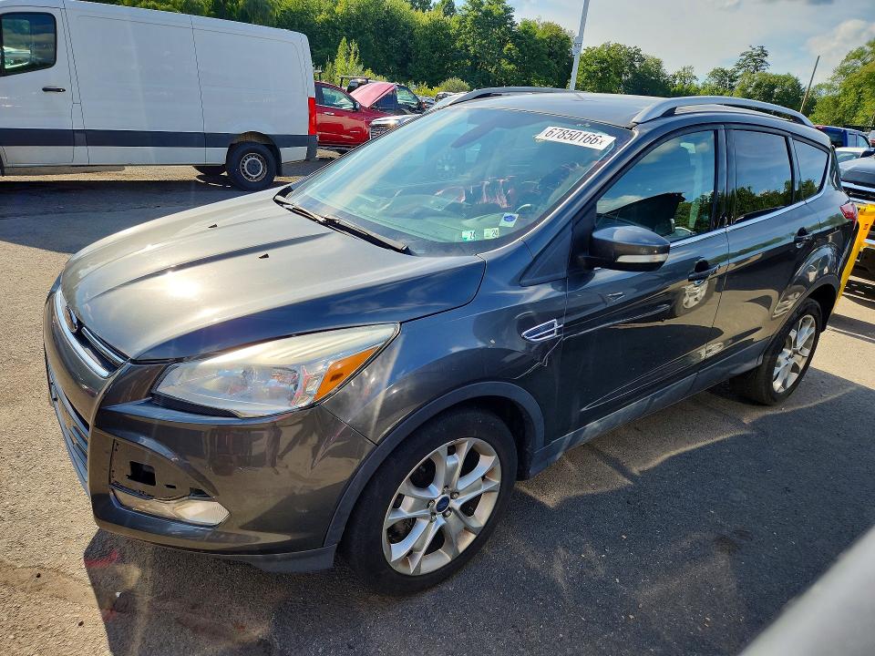 67850166 :رقم المزاد ، 1FMCU0JX4FUA14817 vin ، 2015 Ford Escape مزاد بيع