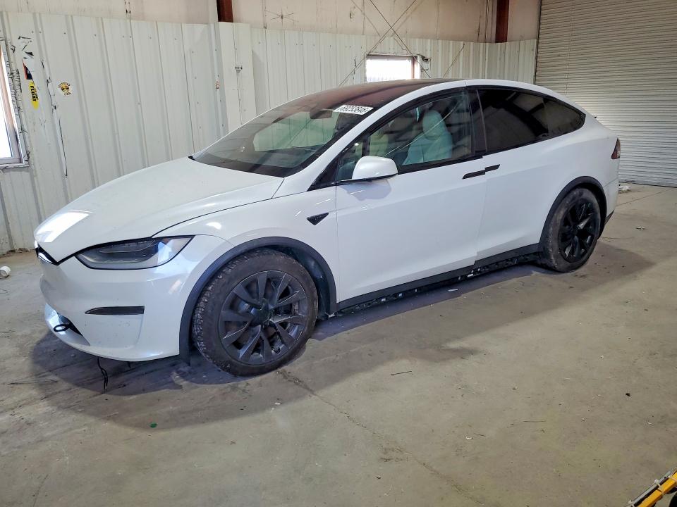 2022 Tesla Model X მანქანა იყიდება აუქციონზე, vin: 7SAXCBE66NF332535, აუქციონის ნომერი: 69253846