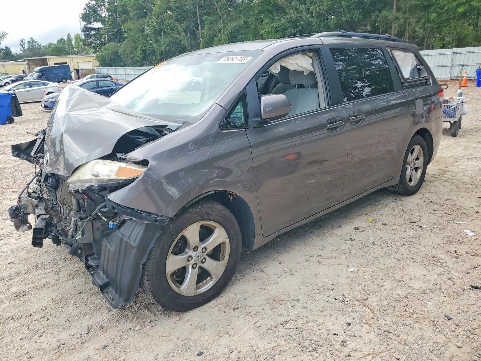 Auction sale of the 2012 Toyota Sienna, vin: 5TDKK3DC0CS184589, lot number: 70042746