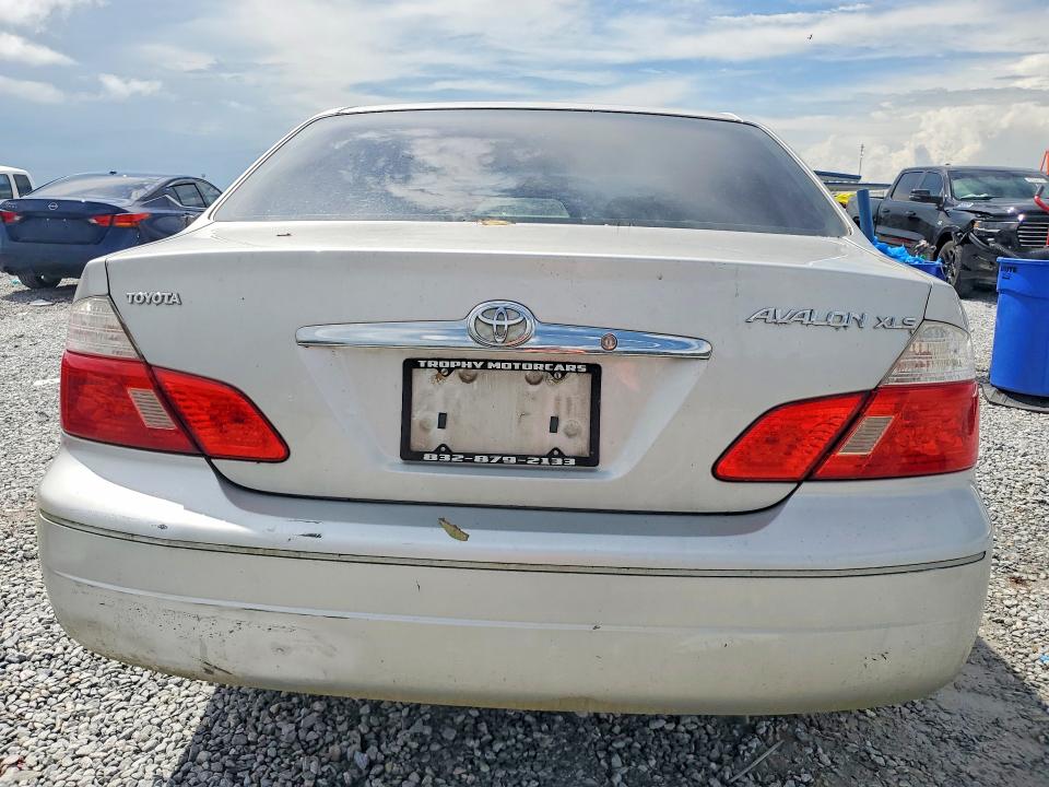 67921666 :رقم المزاد ، 4T1BF28B44U372413 vin ، 2004 Toyota Avalon مزاد بيع