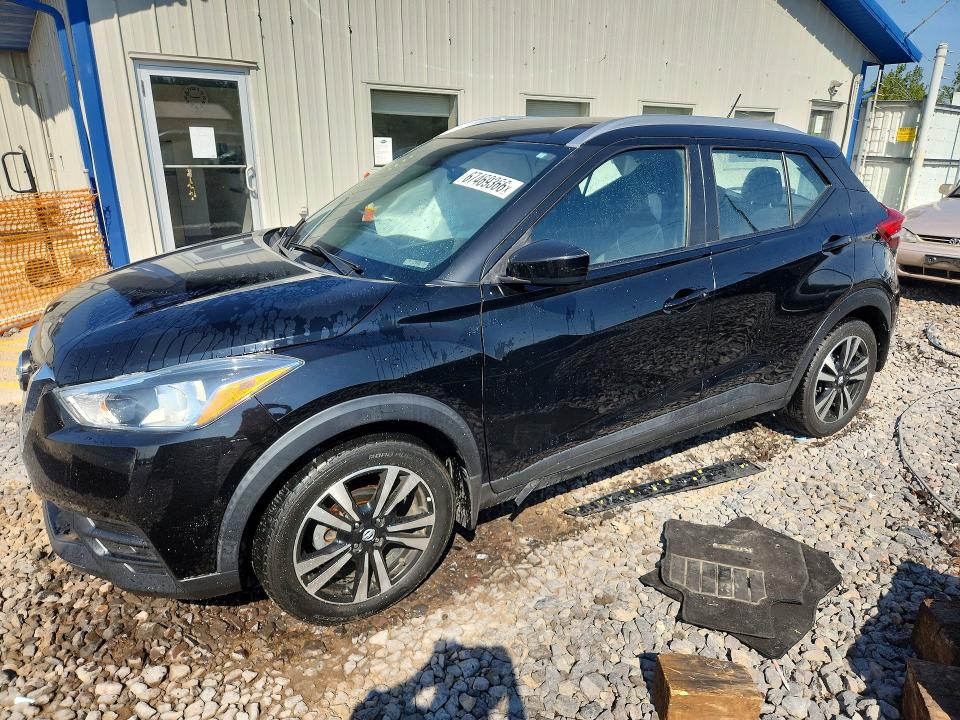 67469366 :رقم المزاد ، 3N1CP5CU4JL510444 vin ، 2018 Nissan Kicks مزاد بيع