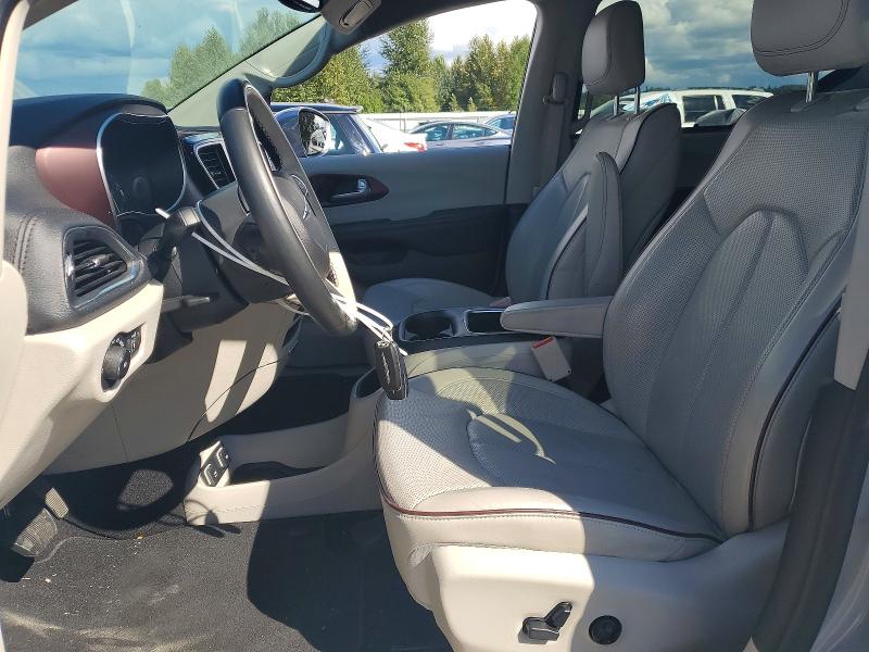 67654426 :رقم المزاد ، 2C4RC1GG1HR588788 vin ، 2017 Chrysler Pacifica مزاد بيع