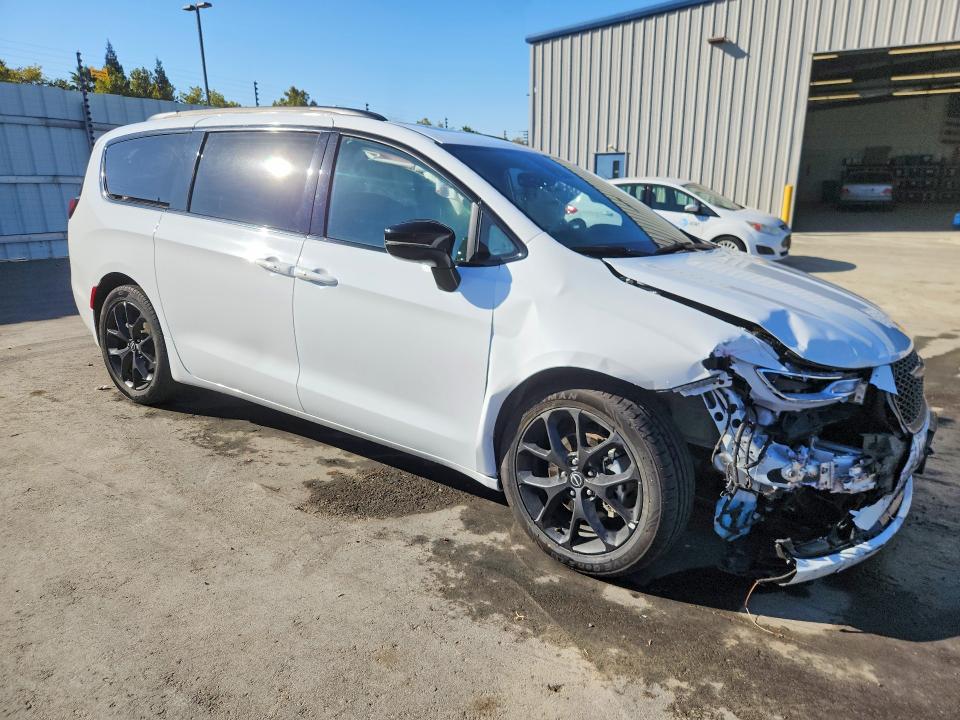 Aukcja sprzedaży 2025 Chrysler Pacifica, vin: 2C4RC1GGXSR547888, numer aukcji: 69617776