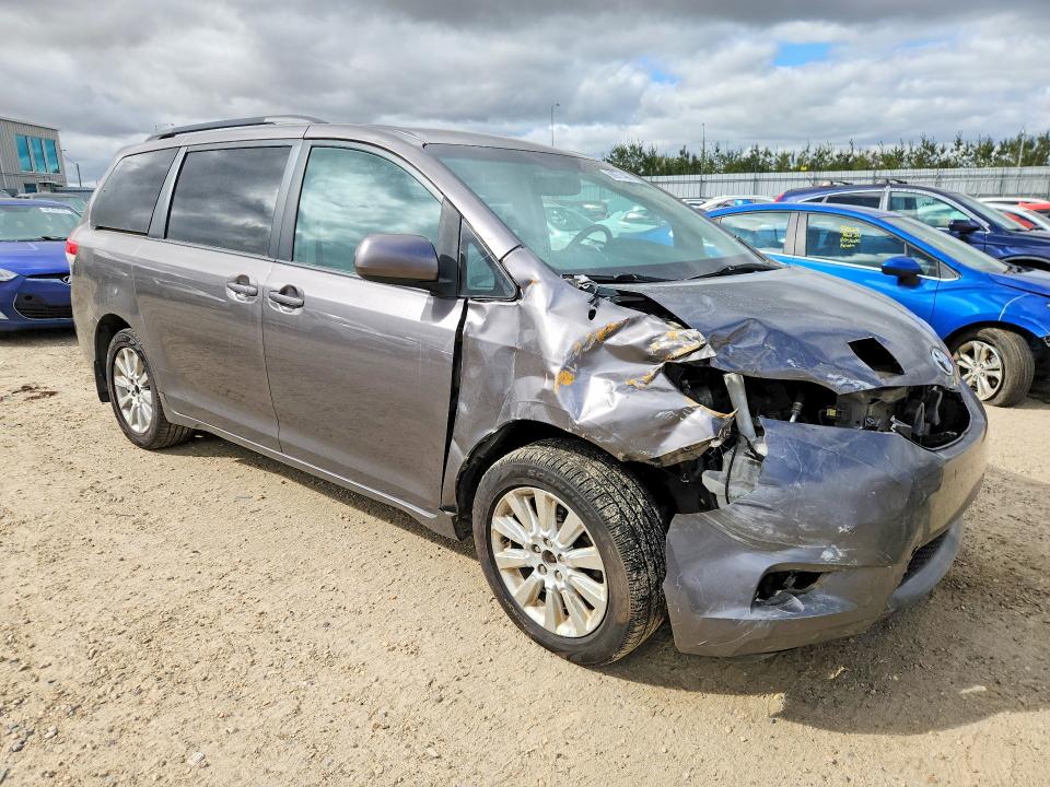 Aukcja sprzedaży 2013 Toyota Sienna, vin: 5TDJK3DC2DS070798        , numer aukcji: 68971406
