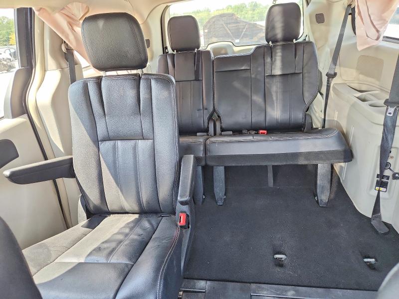 2015 Chrysler Town & Country მანქანა იყიდება აუქციონზე, vin: 2C4RC1BG2FR552371, აუქციონის ნომერი: 67257286
