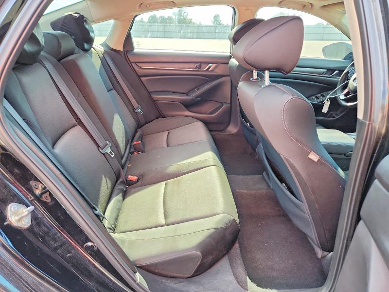 Продажа на аукционе авто 2018 Honda Accord, vin: 1HGCV1F4XJA143775, номер лота: 65468116