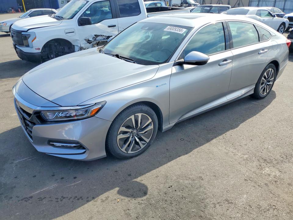 2019 Honda Accord მანქანა იყიდება აუქციონზე, vin: 1HGCV3F54KA020639, აუქციონის ნომერი: 69009356
