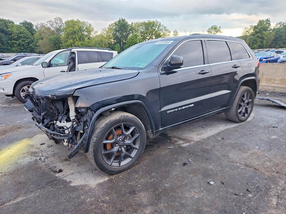 Продажа на аукционе авто 2015 Jeep Grand Cherokee, vin: 1C4RJECGXFC654215, номер лота: 67370966