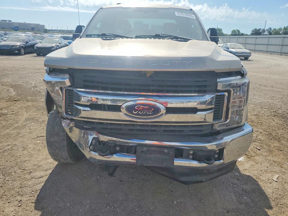 67010066 :رقم المزاد ، 1FT7W2B66HEF18901 vin ، 2017 Ford F250 مزاد بيع