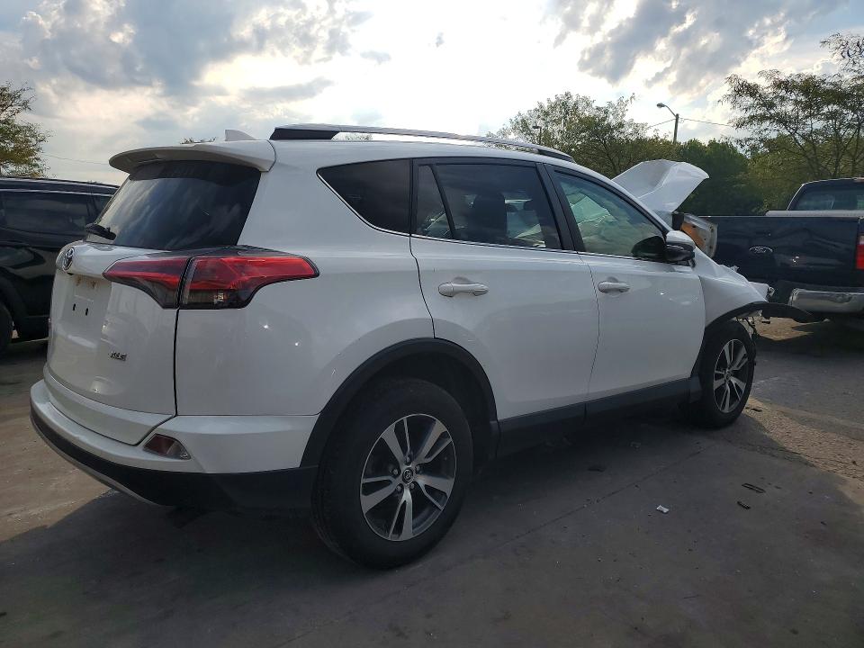 Продаж на аукціоні авто 2018 Toyota Rav4, vin: JTMWFREV1JJ198889, номер лоту: 68176366