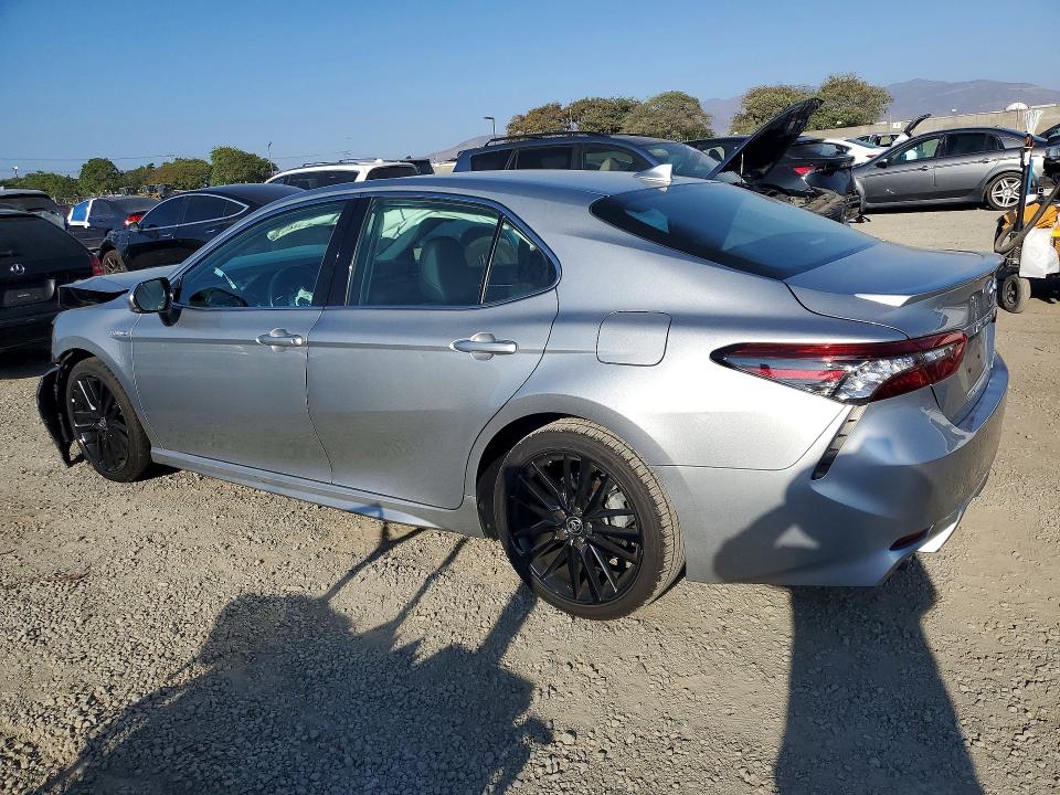Продаж на аукціоні авто 2021 Toyota Camry, vin: 4T1K31AK2MU551174, номер лоту: 69990466