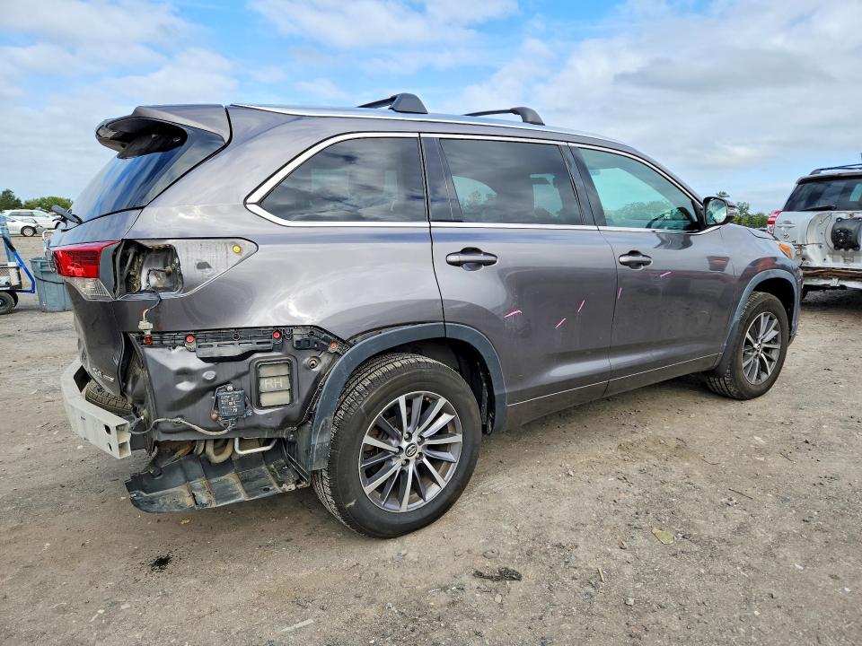 Aukcja sprzedaży 2018 Toyota Highlander, vin: 5TDJZRFH3JS529596, numer aukcji: 69992356