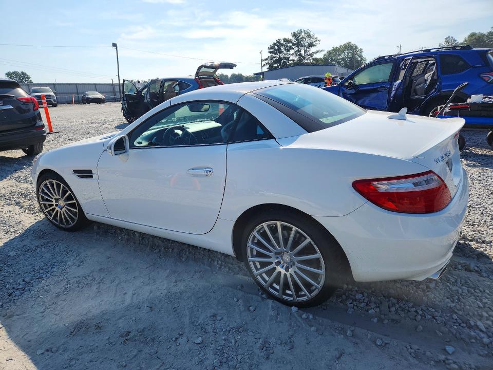 67245196 :رقم المزاد ، WDDPK5HA6EF083673 vin ، 2014 Mercedes-benz Slk مزاد بيع