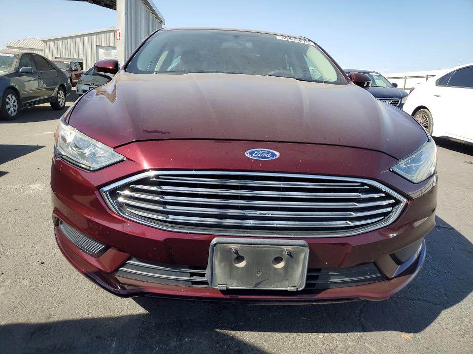 68443076 :رقم المزاد ، 3FA6P0HD6JR167998 vin ، 2018 Ford Fusion مزاد بيع