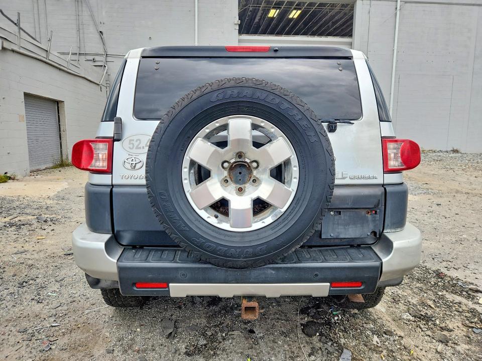 69572986 :رقم المزاد ، JTEBU11F270007043 vin ، 2007 Toyota Fj Cruiser مزاد بيع