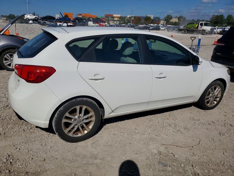 Продаж на аукціоні авто 2011 Kia Forte5, vin: KNAFU5A24B5437322, номер лоту: 70060366