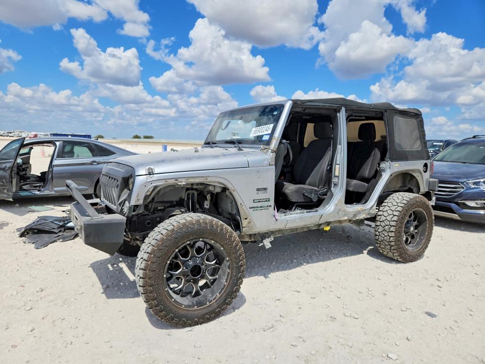 66900246 :رقم المزاد ، 1C4BJWDG0GL174255 vin ، 2016 Jeep Wrangler Unlimited مزاد بيع
