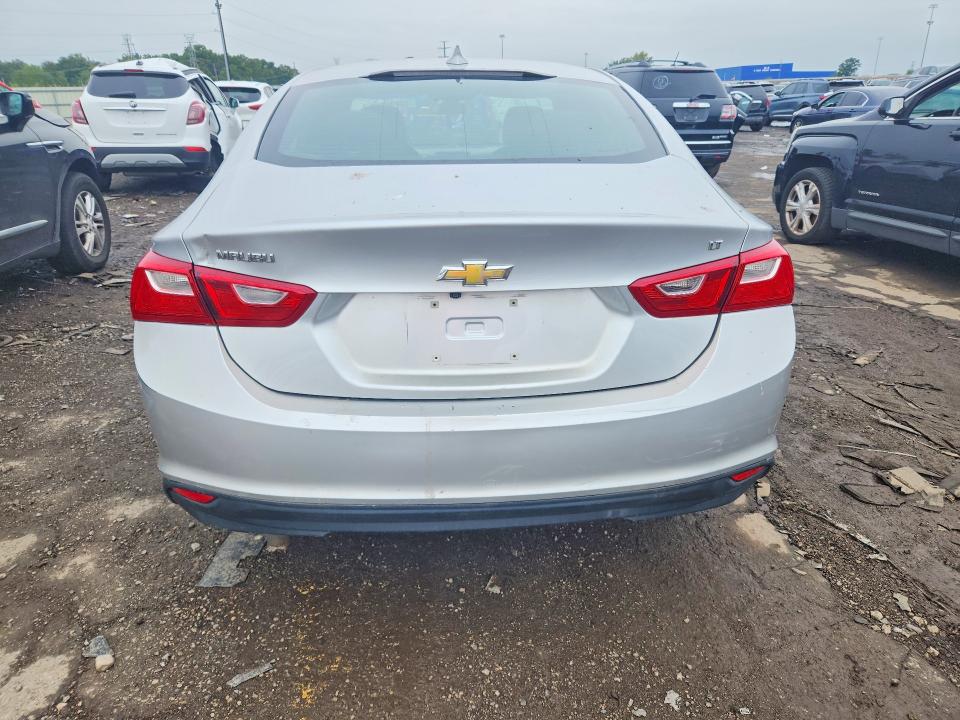 68898896 :رقم المزاد ، 1G1ZD5ST2JF129588 vin ، 2018 Chevrolet Malibu مزاد بيع