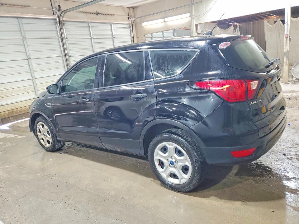 Продажа на аукционе авто 2019 Ford Escape, vin: 1FMCU0F73KUA18022, номер лота: 67203516