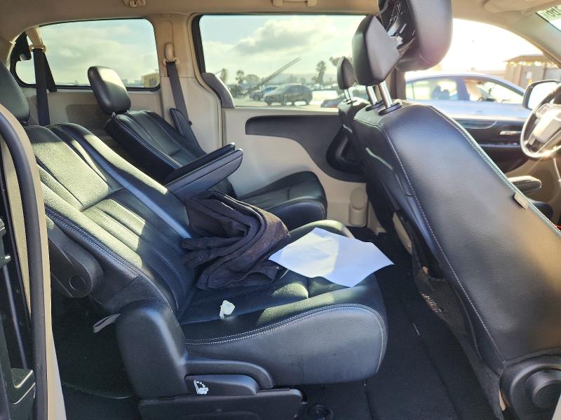 67725166 :رقم المزاد ، 2C4RC1BG7ER434007 vin ، 2014 Chrysler Town & Country مزاد بيع